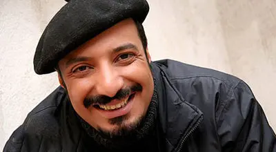 عکس‌های تازه امیر جعفری در کنار چند شیخ و تاجر عرب