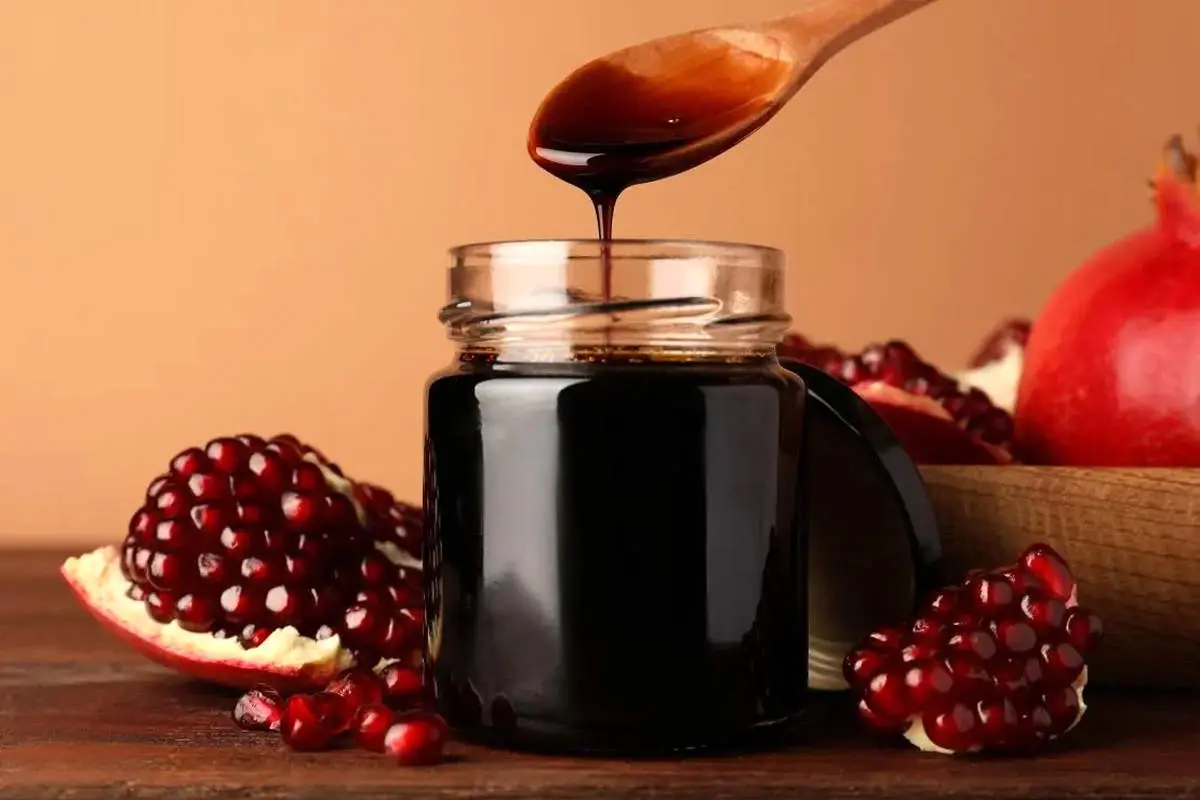 چگونه رب انار ترش خوشمزه درست کنیم؟

