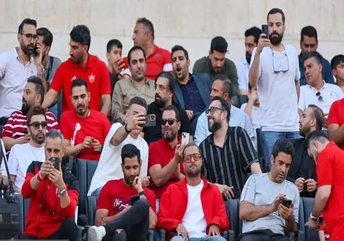 خودرو آمبولانس حامل علی پروین توقیف شد