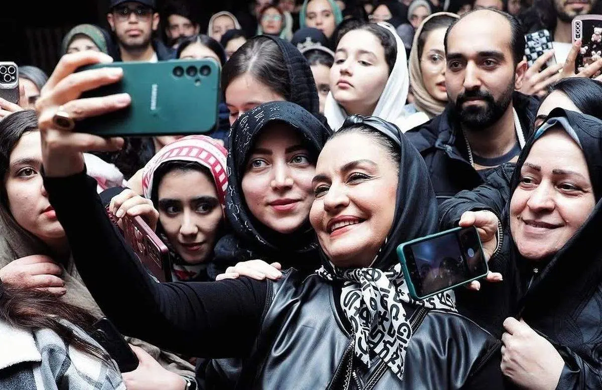 استقبال گرم قمیها از مریلا زارعی