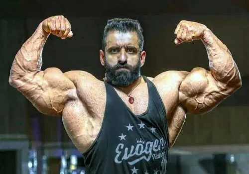  هادی چوپان قهرمان آرنولد کلاسیک شد
