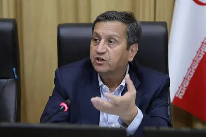 هشدار جدی همتی در خصوص ممنوعیت اضافه ‌برداشت بانک‌ها