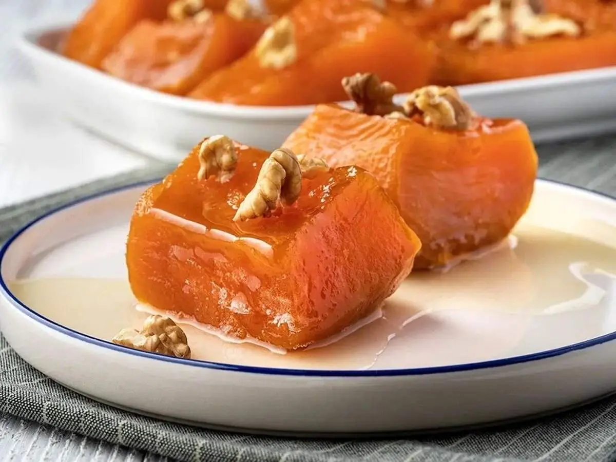 طرز تهیه دسر مقوی کدو حلوایی و گردو
