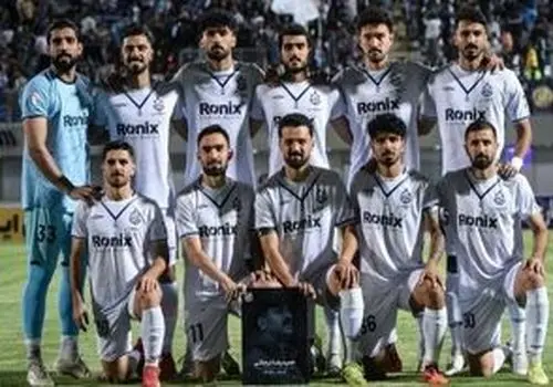 ستاره پرسپولیس تمدید کرد