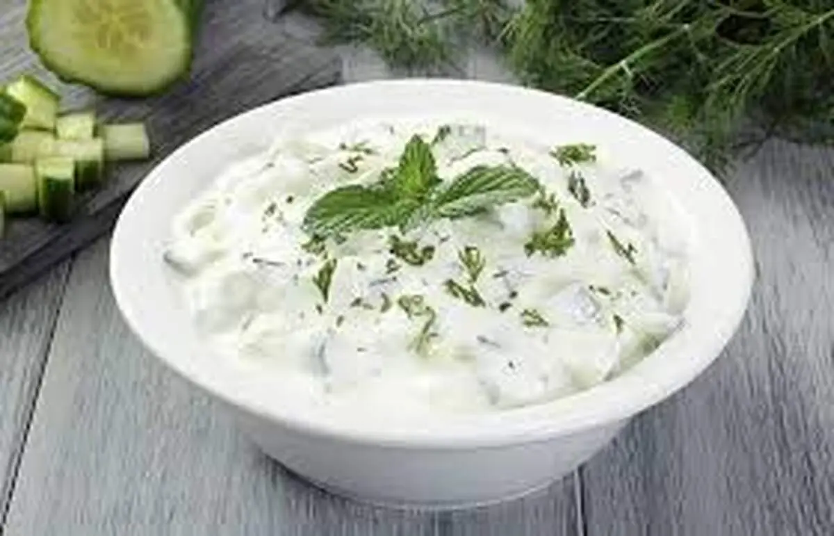 طرز تهیه بورانی کدو سبز با ماست
