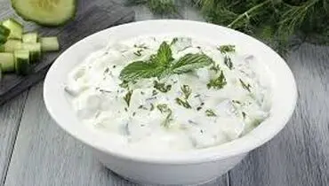 طرز تهیه بورانی کدو سبز با ماست
