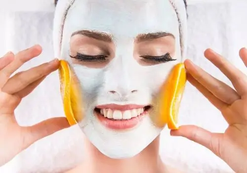 پاکسازی پوست با دستگاه بهتر است یا در خانه؟