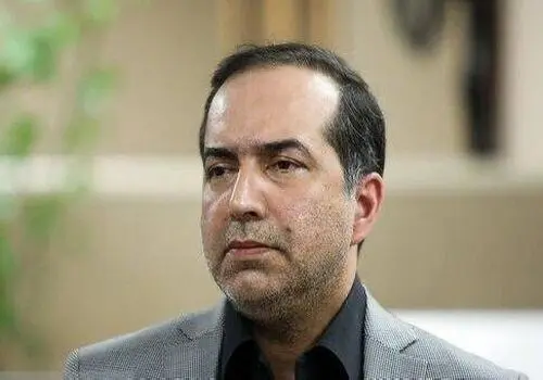  «علی لاریجانی» در اوایل انقلاب با لباس نظامی