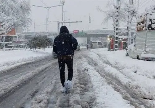 تهران ۲ درجه سردتر می‌ شود