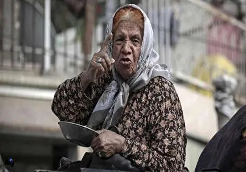اظهارنظر عجیب بازیگر «خانه‌به‌دوش» در مراسم ترحیم ایرج+ فیلم