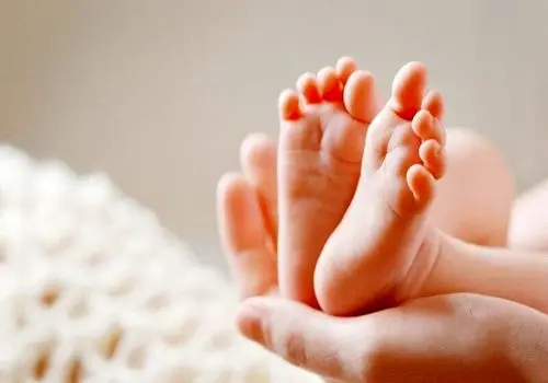 علل بروز یبوست در نوزادان