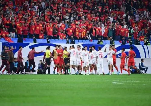 فرود یک فروند سوخو ۵۷ در چین+ فیلم