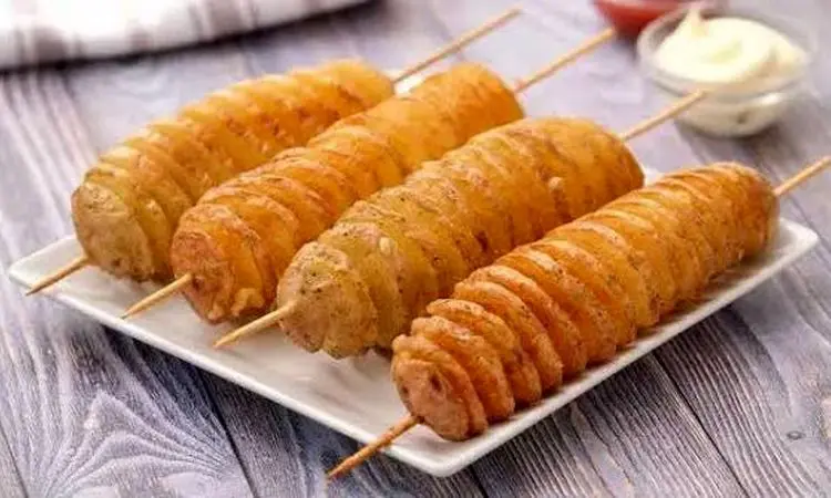 رازخوشمزگی میان وعده آلمانی با سیب‌زمینی: سریع، آسان و لذیذ!+فیلم