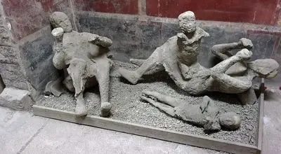 راز تازه شهر سوخته؛ مردگانی با پوشش پشمی پس از دو هزار سال + عکس