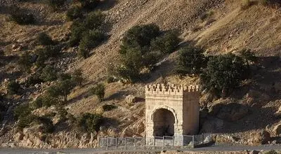 کشفی جذاب در کرمانشاه؛ بنایی تاریخی با راز سربه‌مهر