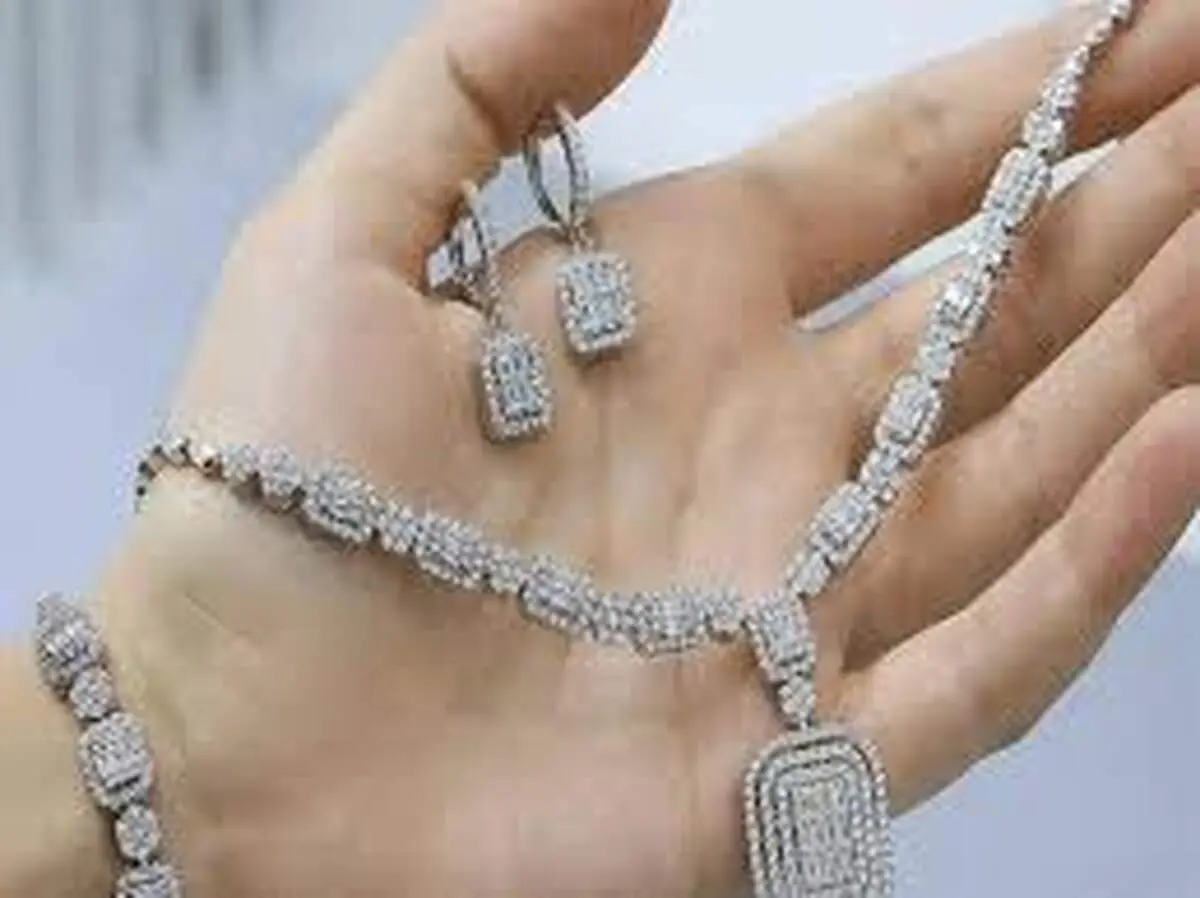 هرج و مرج در بازار نقره: نبود تابلوی رسمی، میدان را به فرصت‌طلبان داد.
