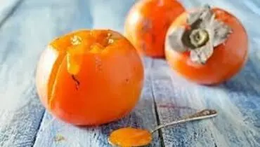  خوردن خرمالو با پوست می تواند کارتان را به جراحی بکشاند!
