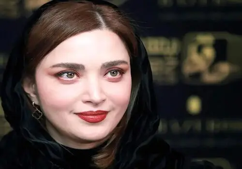 بهنوش طباطبایی با این استایل مجلسی چشم‌ها را خیره کرد!