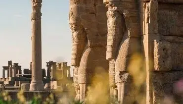 صدور سند مالکیت برای تخت‌جمشید
