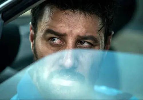 بازی هومن سیدی در سریال وحشی را کدام بازیگر کنترل می‌کند؟