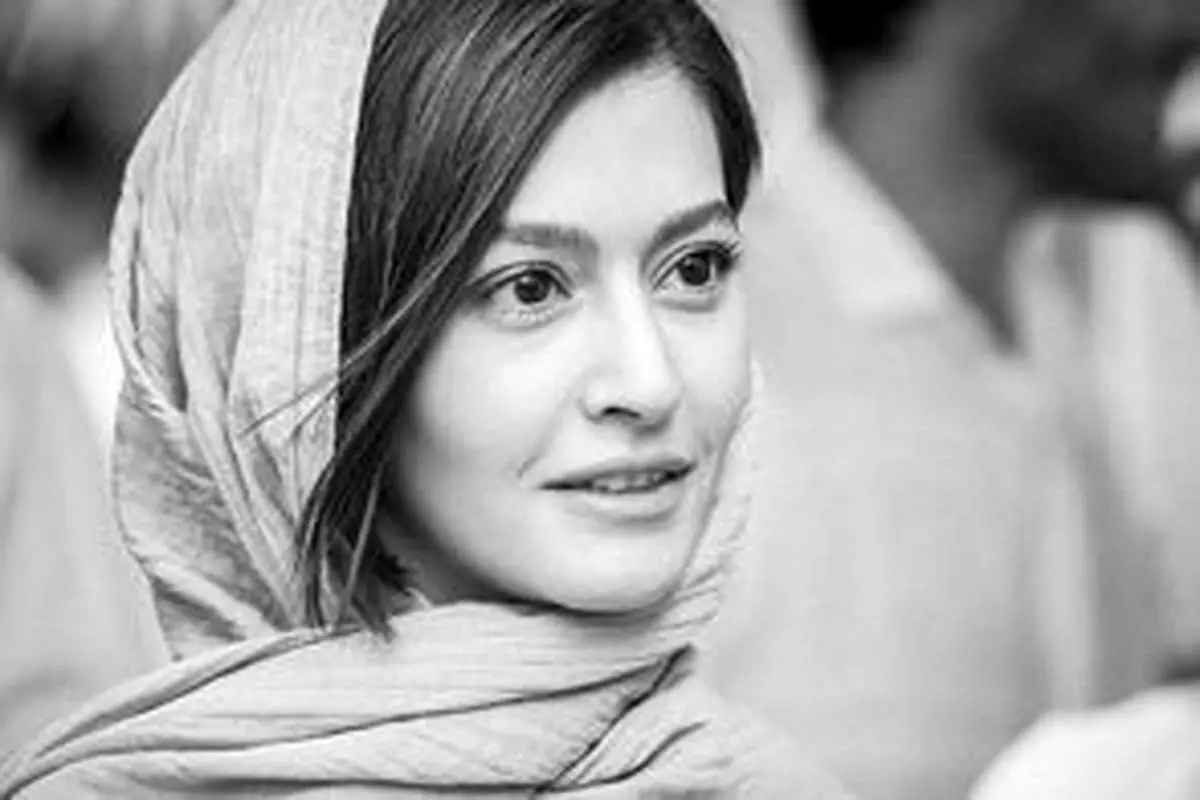 «پردیس احمدیه» لباس بابانوئل پوشید!