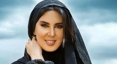 استایل پاییزی لیلا بلوکات با کلاه و دستمال گردن + عکس