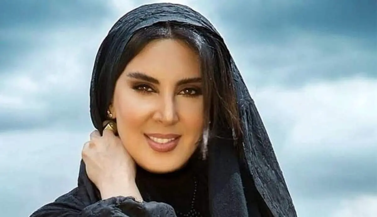 استایل پاییزی لیلا بلوکات با کلاه و دستمال گردن + عکس