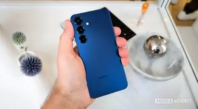 از لنزهای تقلبی تا گوشی‌های کاغذی؛ بدترین اشتباهات موبایل در ۲۰۲۵+تصاویر