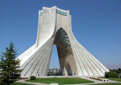 هدف قرار گرفتن برج آزادی تکذیب شد
