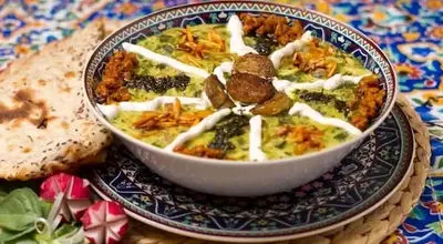 آش بادمجان ملایری؛ دستور تهیه یک غذای سنتی و خوش‌طعم