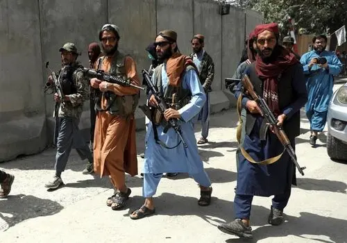 دستور عجیب طالبان: هر کس 20 رکعت نماز نخواند حق ندارد از مسجد بیرون برود!
