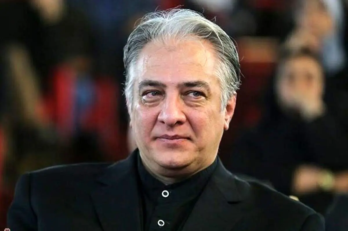 زیباییِ هنر و خانواده: تصویر جدید از ایرج نوذری و دخترانش!