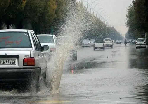 عکاسی باور نکردنی یک خلبان از لحظات رعد و برق در ارتفاع 37,000 پایی