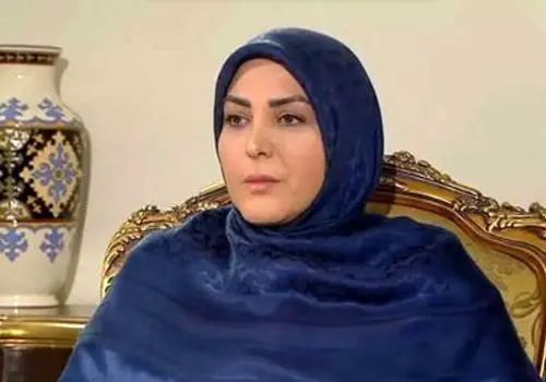 کنایه المیرا شریفی‌مقدم به قلعه‌نویی: جرات تعویض کردن نداری!/ویدیو 