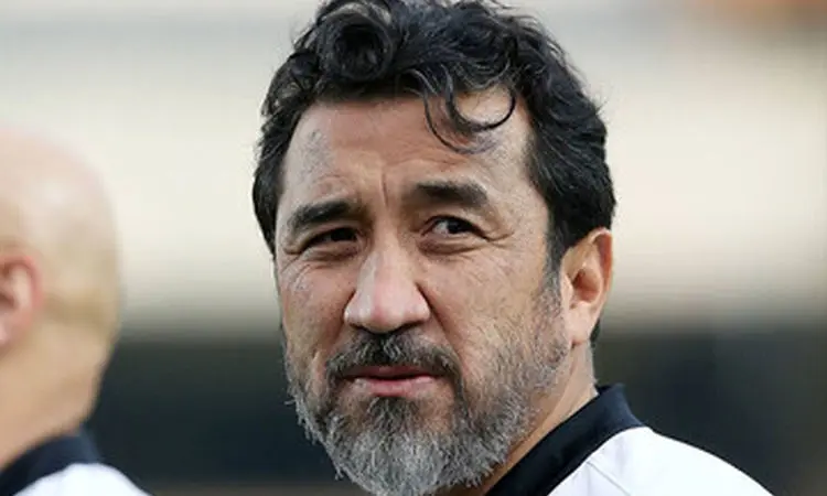 آقای عزیزی! شما قهرمان مردم بودی! + فیلم