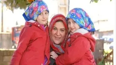 سارا و نیکای پایتخت ۲۲ ساله شدند؛ دوقلوهای نقی معمولی در جشن تولدشان!