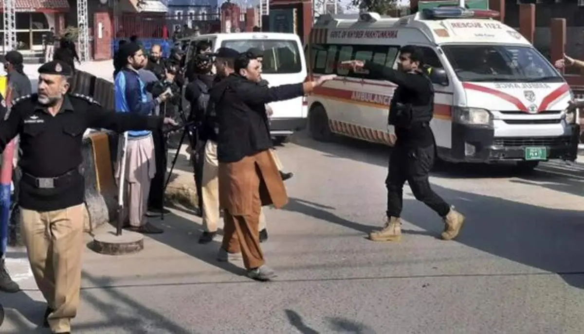 انفجار در مسجدی در پاکستان با ۵ کشته و دهها زخمی