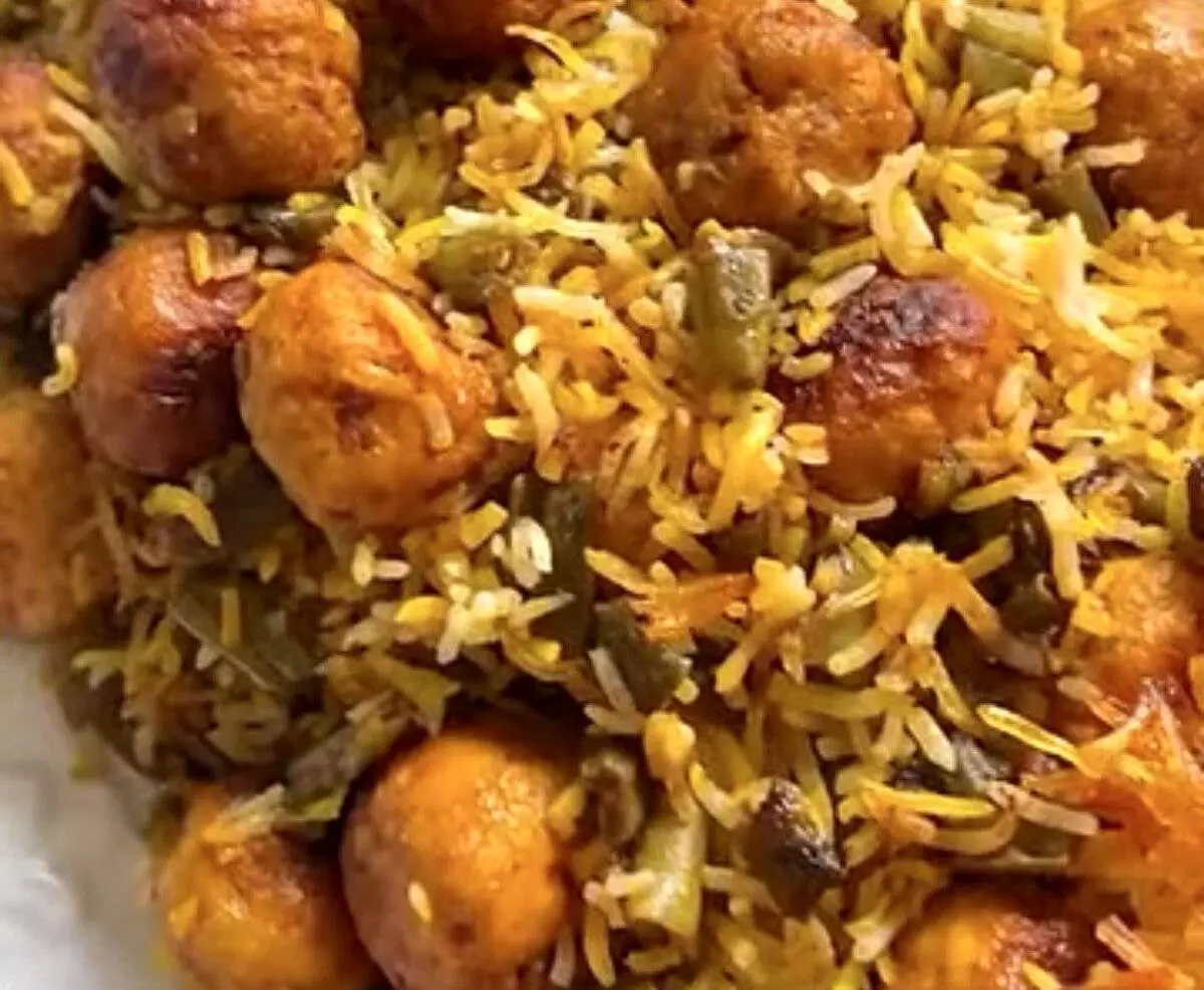 ناهارت با من: طرز تهیه لوبیا پلو با قلقلی مرغ؛ یک غذای جدید و متفاوت!