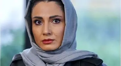 تیپ سمیرا حسن‌پور با کلاه کپ در کنار استخر؛ دلنوشته‌ای برای پاییز/ عکس
