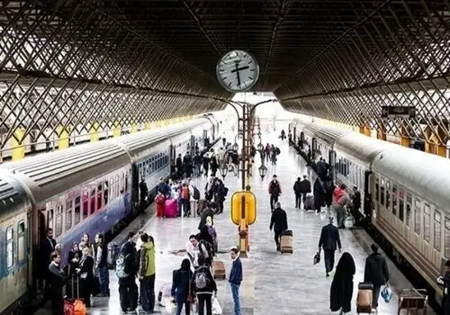 برای اولین بار قطار میانه - تبریز راه اندازی شد