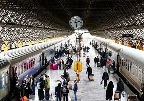 حرکت قطارها از راه آهن مشهد تا اطلاع ثانوی لغو شد
