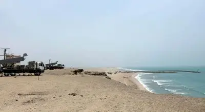 شلیک همزمان موشک‌های کروز قدیر، قادر و نصیر در رزمایش ارتش