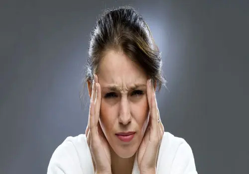 میگرن بدون دارو؟ راهحلهایی ساده از حذف پیاز تا نوشیدن آب