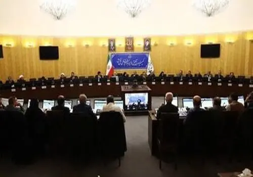 جدول حقوق کارمندان در سال ۱۴۰۵ منتشر شد

