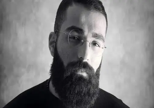 اولین تصاویر از حمید صفت در پشت صحنه «بامداد خمار» منتشر شد + عکس