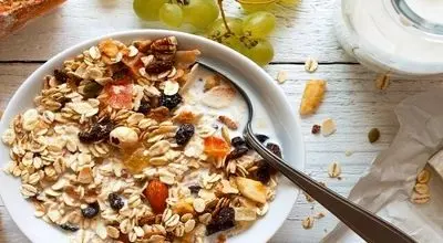 چرا صبحانه‌های پرکربوهیدرات برای سلامت بدن مضر هستند؟ 