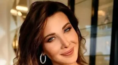 نانسی با یک استایل مجلسی چشم‌ها را خیره کرد