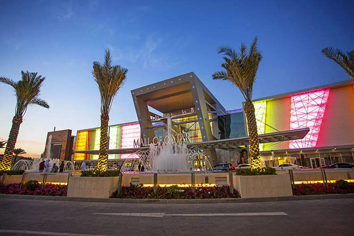 وضعیت یک مرکز خرید در قطر بعد از حمله موشکی ایران + فیلم