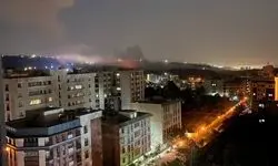 شنیده شدن صدای انفجارهای قوی در تهران از زبان خبرنگار شبکه خبر