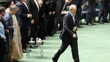 رای اعتماد فراکسیون انقلاب مجلس به ۱۵ وزیر پیشنهادی